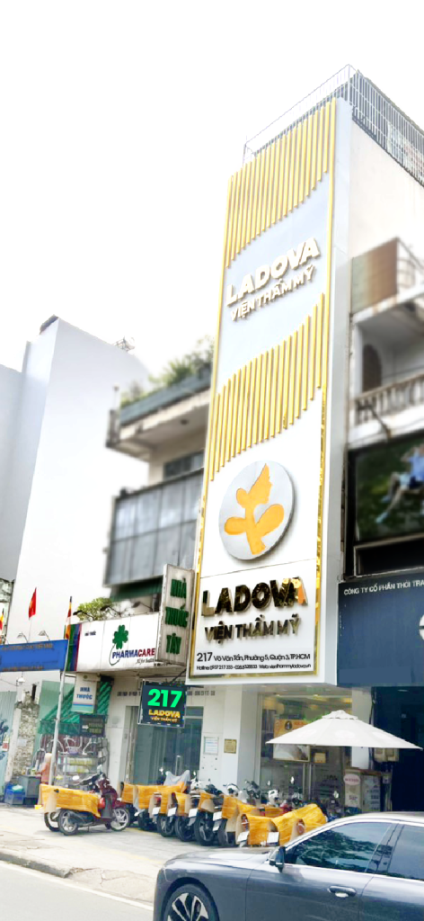 mat-tien-ladova-01